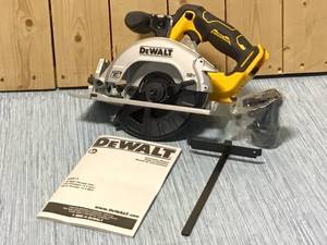 DEWALT 20-Volt MAX Cordless Brushless 7-14 in. Circular Saw with FLEXVOLT ADVANTAGE (Tool Only) Customer Returns See Pictures