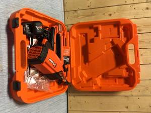 lot 3 image: Paslode CFN325XP Lithium-Ion Battery 30° Cordless Framing Nailer Customer Returns See Pictures