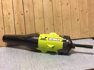 lot 5 image: RYOBI Expand-It 140 MPH 475 CFM Universal Axial Blower Attachment Customer Returns See Pictures