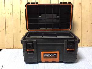 lot 23 image: RIDGID TOOL BOX Customer Returns See Pictures