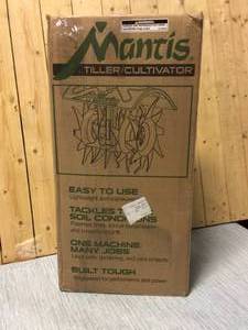 lot 27 image: Mantis 25cc 4-Cycle Plus Gas Mini Tiller Customer Returns See Pictures