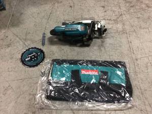 lot 113 image: Makita 18V X2 LXT Lutithium -ION  Rear Handle 7-14  Circular Brushless Cordless Saw Kit No Battery No Charger Customer Returns See Pictures