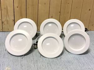 lot 53 image: Feit Electric 56 in. 75W Equivalent Soft White 2700K Dimmable CEC Integrated LED Retrofit White Recessed Light Trim Downlight(6-Pack) Customer Returns See Pictures