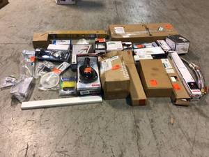 lot 55 image: BIG MIX LOT OF VARIOUS ITEMS Customer Returns See Pictures