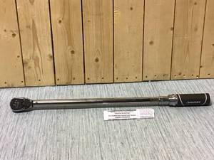 lot 62 image: Husky 50 ft. lbs. to 250 ft. lbs. 12 in. Drive Torque Wrench Customer Returns See Pictures