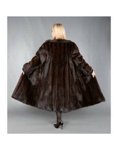 lot 3 image: Ladies Saga Fully Let Out Natural Ranch Mink Coat - Medium