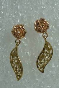 lot 13 image: 10K Gold Dangle Earrings - Two-Tone
