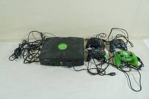 lot 48 image: Microsoft XBOX Video Game System