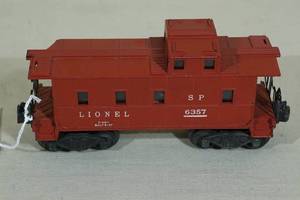 lot 54 image: Lionel 6357 O Gauge Lighted Caboose - Post War