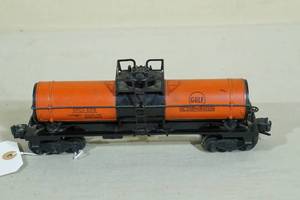 lot 55 image: Lionel 6315 O Gauge Gulf Oil Tanker Car - Post War