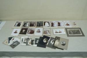 lot 88 image: Antique Photgraphs - Family, Babies, Minnesota Companies