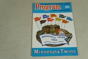 lot 4 image: 1966 Minnesota Twins Program and Score Card