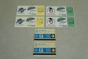 lot 8 image: 1989 World Series and ALCS Tickets plus WS Transportation Pass - Earthquake