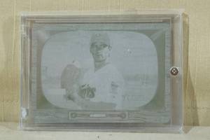 lot 23 image: 2004 Bowman Heritage Brad Radke Magenta Printing Plate 11