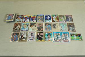 lot 115 image: Baseball Cards - 1980s and 90s - Brett, Bonds, Ryan, Boggs