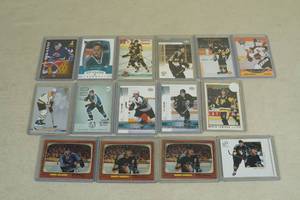 lot 125 image: Hockey Cards - Mario Lemieux, Teemu Selanne