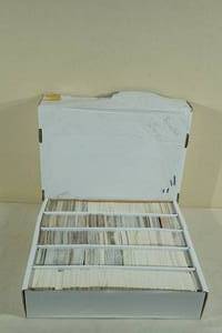 lot 133 image: Box of Baseball Cards - 80s to Late 90s