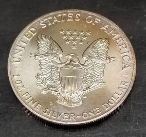 1989 AMERICAN SILVER EAGLE 1 TROY OZ .999 FINE SILVER DOLLAR