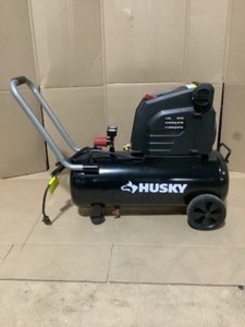 lot 29 image: Husky 8G 150 PSI Hotdog Air Compressor. See Pictures