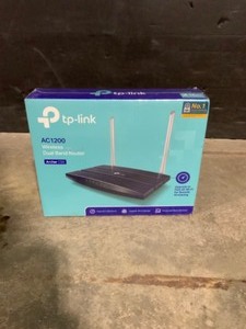 TP-LINK AC1200 Wireless Dual Band Gigabit Router. See Pictures