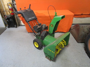John Deere TRS 24 Snowblower