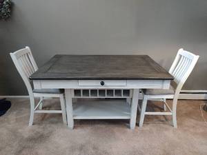 lot 2 image: Counter Height Table with Four Chairs