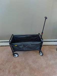 lot 55 image: Siena Compact Wagon