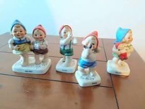 lot 101 image: Goebel Co-boy Gnomes