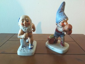 lot 104 image: Goebel Co-boy Gnomes