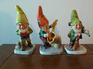 lot 117 image: Goebel Co-boy Gnomes