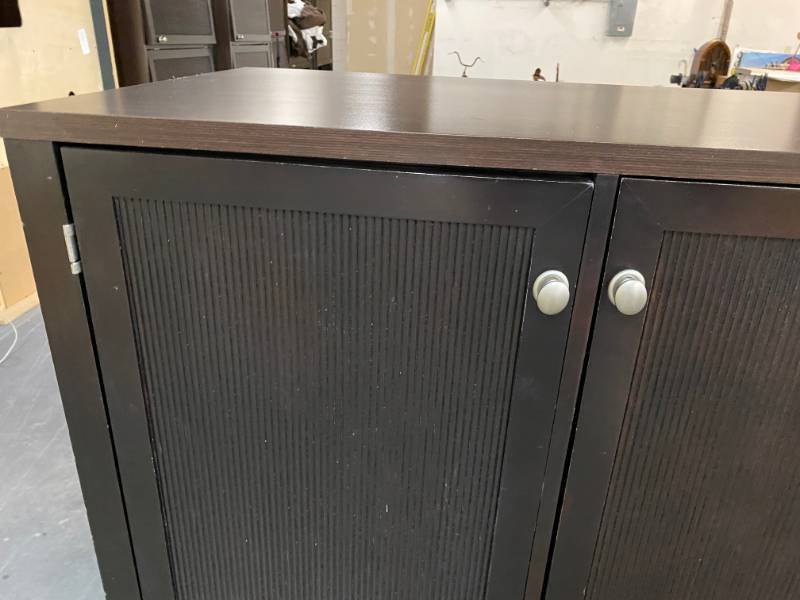 lot 778 image: Large TV Stand with Drawers and Pull Out Tray - N