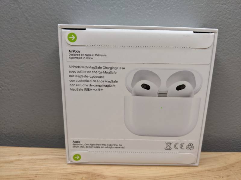 lot 10 image: Brand New Apple AirPods 3rd Generation Magsafe Charging Case - T