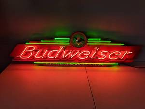 lot 4 image: Budweiser Classic American Lager Neon Sign - A