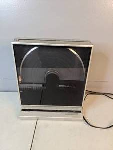 lot 67 image: Technics SL-V5 Vertical Turntable System - A