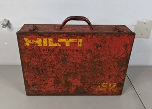lot 194 image: Hilti Electric TE22 Hammer Drill - A