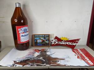 lot 180 image: Vintage Budweiser Decor Collection - A