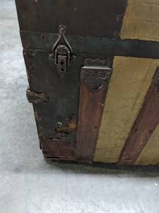 lot 216 image: Vintage Dome Top Trunk - A