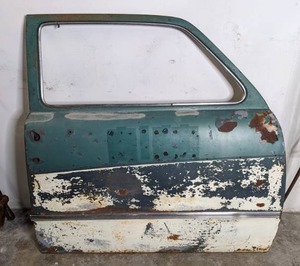 lot 163 image: Vintage 50s Buick Passenger Side Car Door -A
