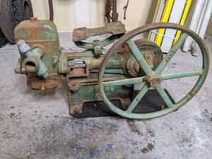 lot 154 image: Vintage The F.E. Myers and Bros Water Pump - A