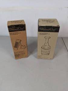 lot 242 image: Pampered Chef Lot - Microplane Adjustable Grater and Food Chopper - B