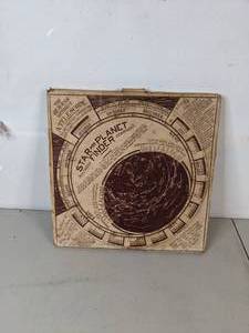 lot 298 image: Vintage Reproduction Early American Star Finder by Saga Industries - B