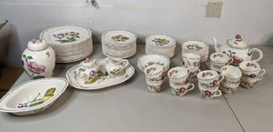 lot 282 image: Spode Victoria Porcelain Dish Set Plates, Bowls, Cups, Platter and More - B