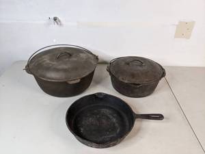 lot 272 image: Set of Cast Iron Pots and Pan - B