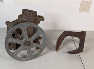 lot 246 image: Vintage Corn Sheller and Shoe Cobbling Device - A
