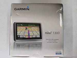 lot 348 image: Garmin nvi 1300 Automotive GPS - B