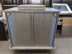 lot 500 image: Carter-Hoffmann Stainless Steel Commercial Food Transfer Cart - E