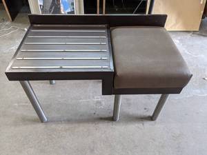 lot 593 image: Luggage Bench - N