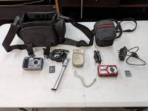 lot 526 image: Digital Cameras and Accessories Lot - Kodak, GE -E
