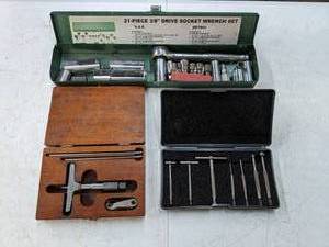lot 547 image: Antique Tool Lot 38 Driver Socket Wrench Set, Micrometer Depth Guage, & More - E