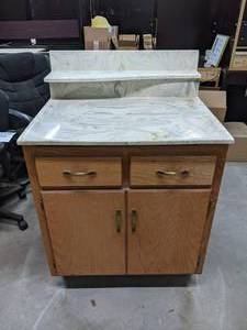 lot 519 image: Beautiful Wooden Cabinet with Multi-Level Marbled Countertop - E
